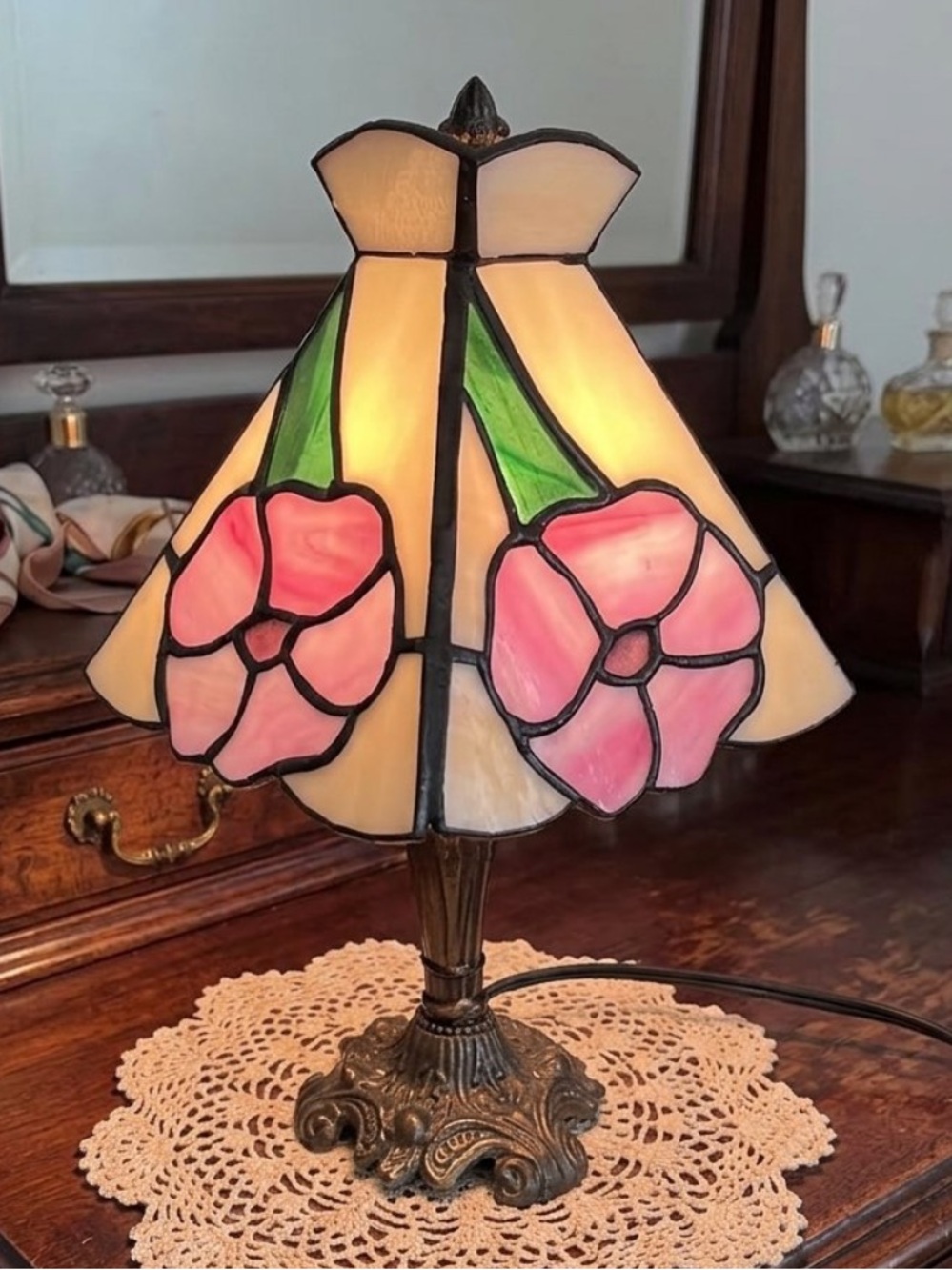 Small Pink Floral Stained Glass Table Lamp
Brown base